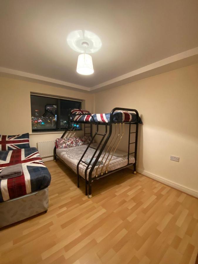 The Sentinel Tower Airport Apartments Ballymun Extérieur photo