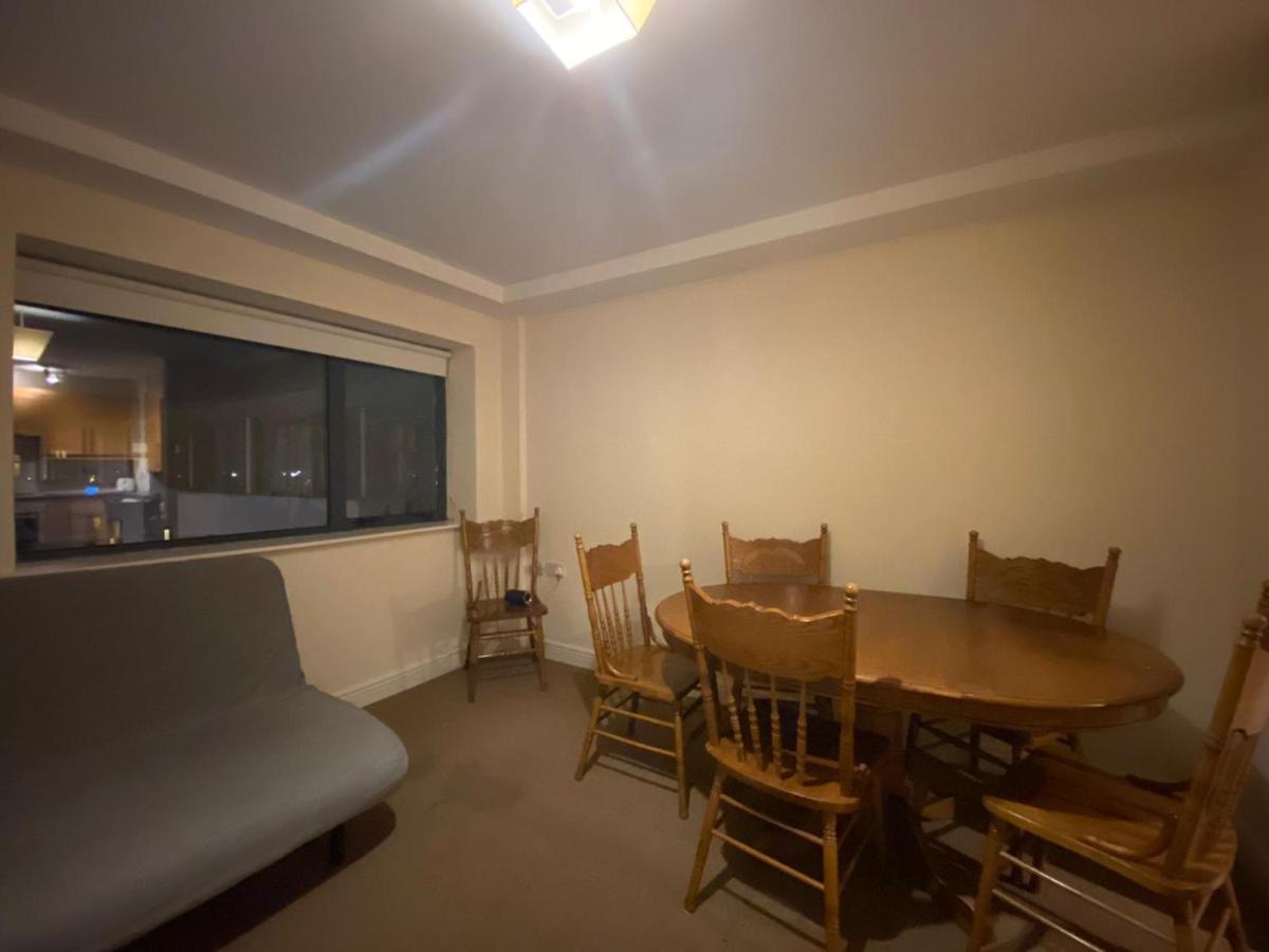 The Sentinel Tower Airport Apartments Ballymun Extérieur photo