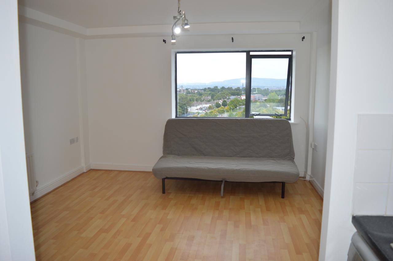 The Sentinel Tower Airport Apartments Ballymun Extérieur photo