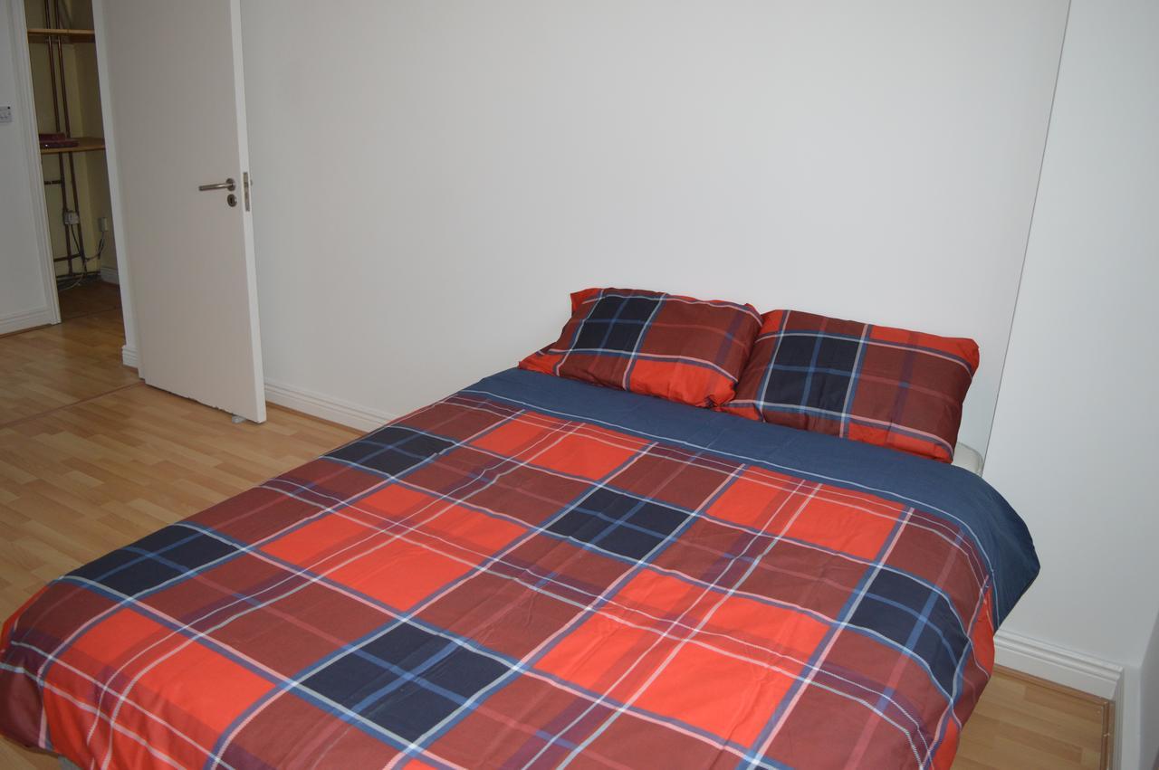 The Sentinel Tower Airport Apartments Ballymun Extérieur photo