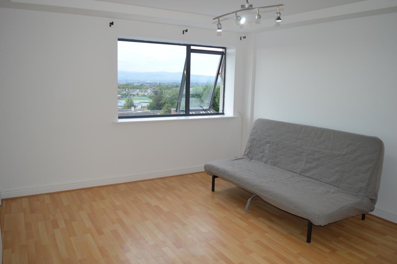 The Sentinel Tower Airport Apartments Ballymun Extérieur photo