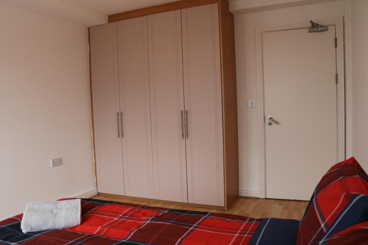 The Sentinel Tower Airport Apartments Ballymun Extérieur photo