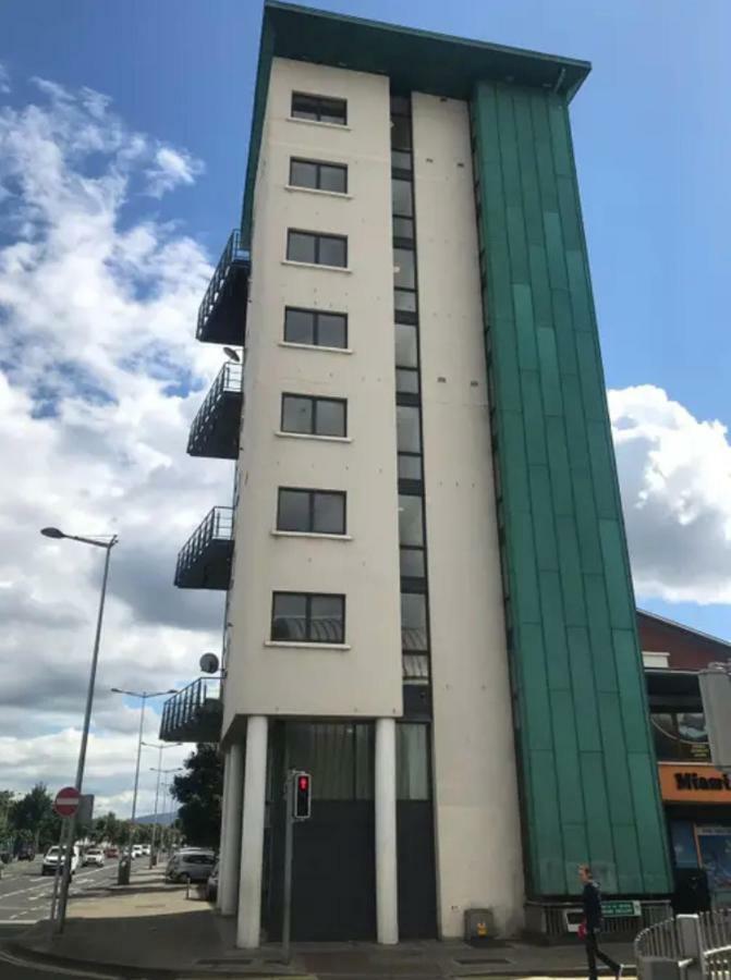 The Sentinel Tower Airport Apartments Ballymun Extérieur photo